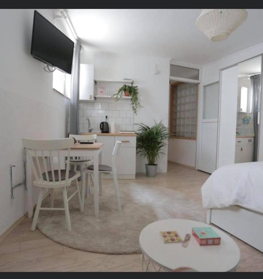 Studio Apartments Siesta SJJ Exteriör bild