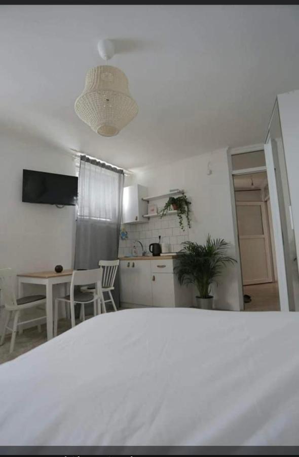 Studio Apartments Siesta SJJ Exteriör bild